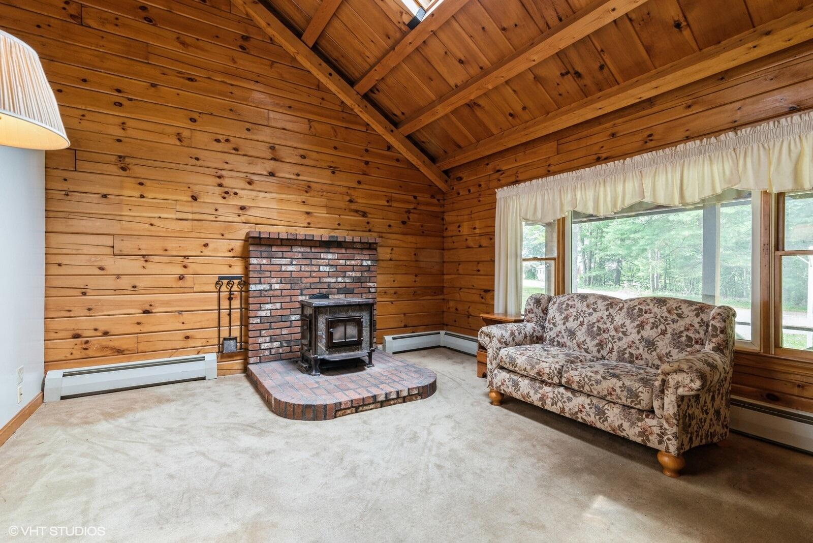 650 Ferry Road Saco, ME 04072 - Photo 7 of 38 Living room with vaulted ceilings