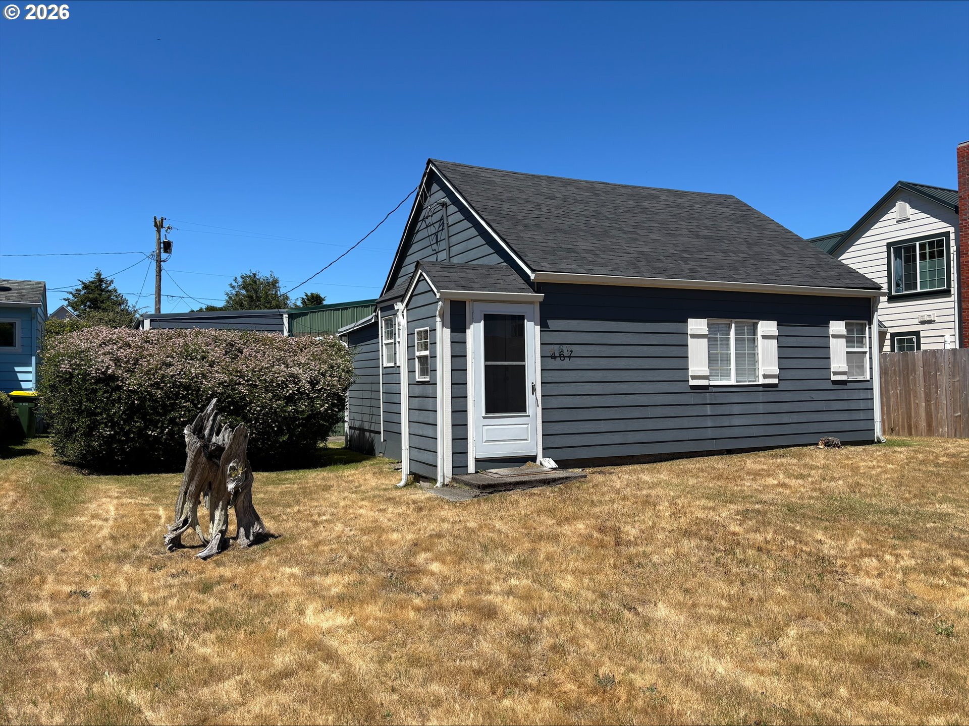 467 Kingwood Street Florence, OR 97439 - Photo 1 of 15