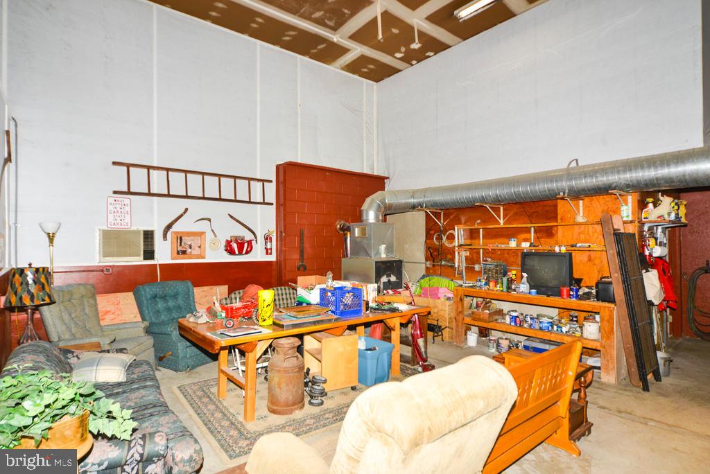 2144 Hollinger Road Lancaster, PA 17602 - Photo 22 of 27 Gallery Image 22