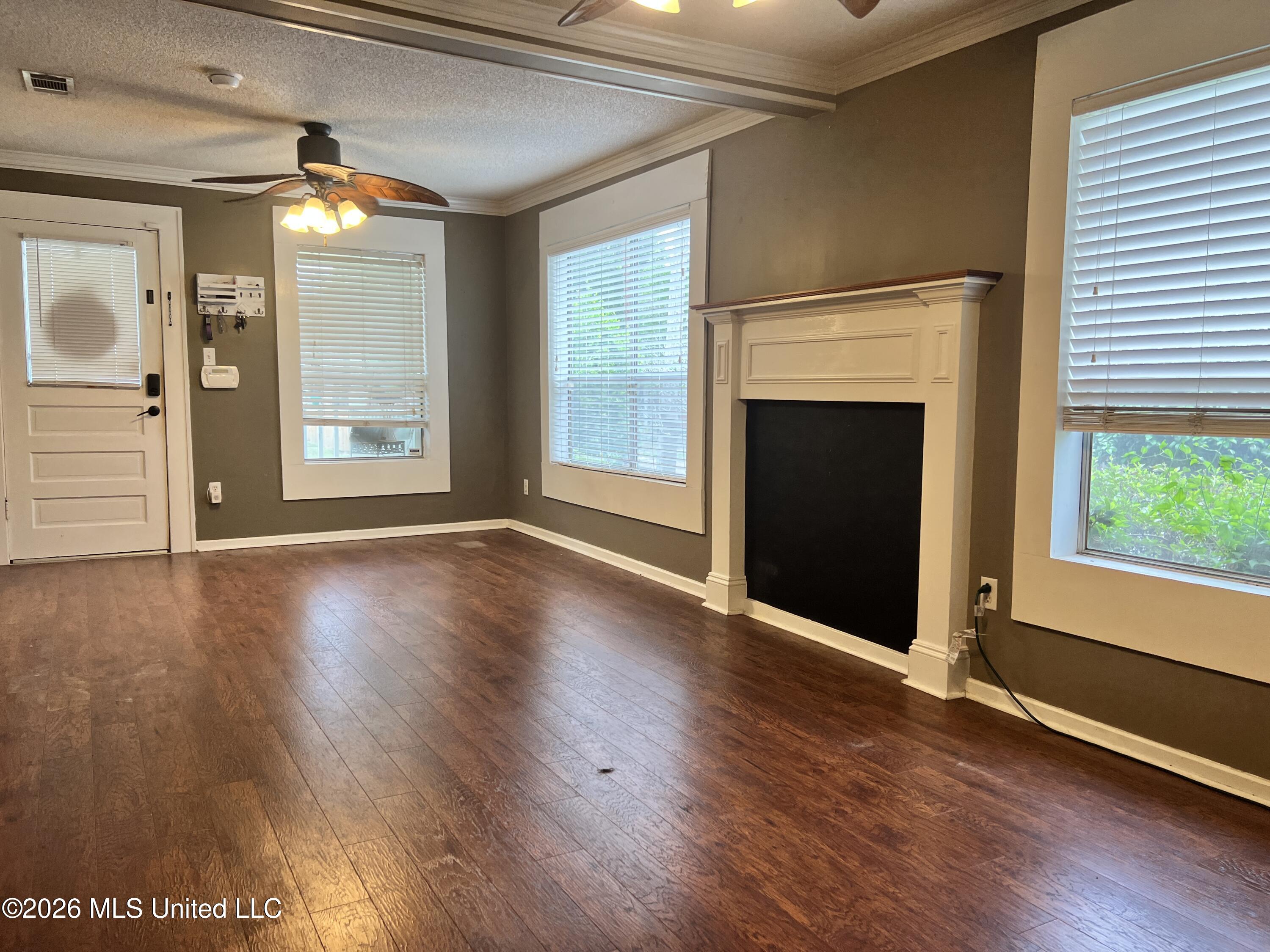 1815 24th Street Gulfport, MS 39501 - Photo 3 of 25 IMG_4208