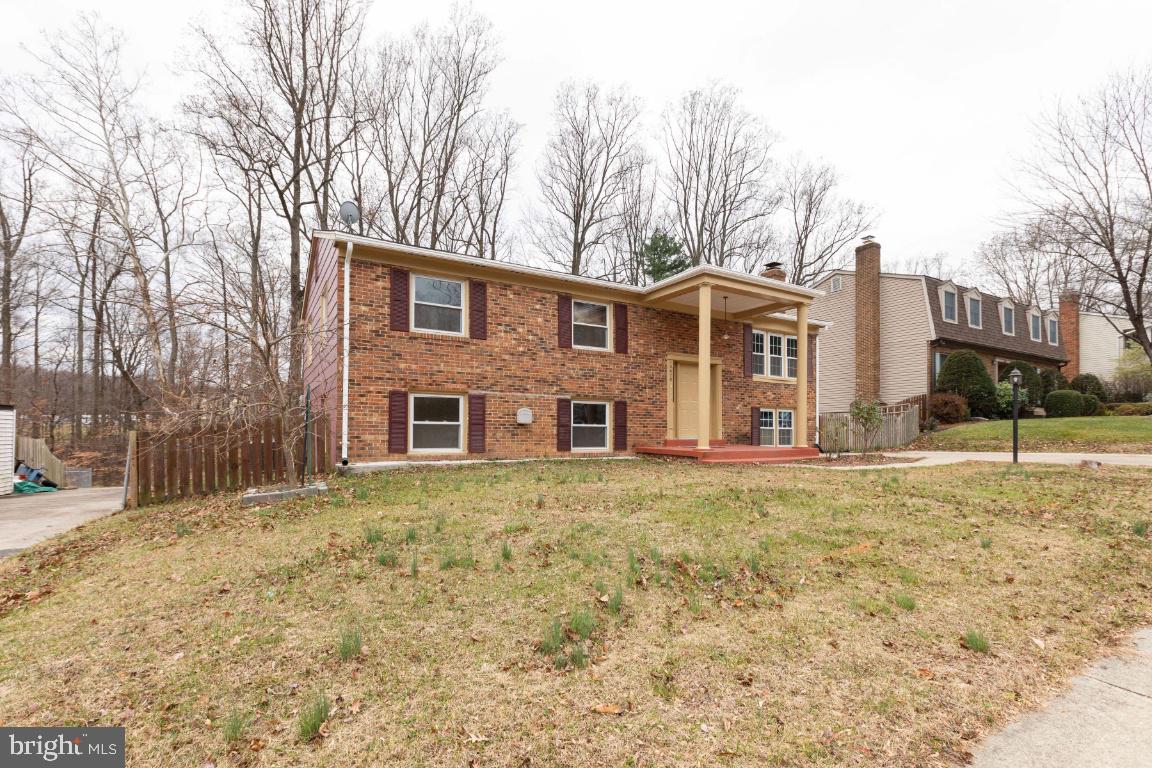 13470 Keytone Road Woodbridge, VA 22193 - Photo 3 of 26 Gallery Image 3