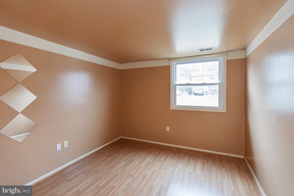 13470 Keytone Road Woodbridge, VA 22193 - Photo 8 of 26 3rd Bedroom