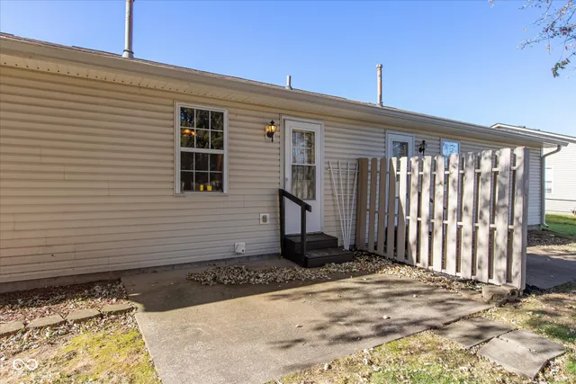 $1,400 | 2091 Galaxy Drive, Franklin, IN 46131