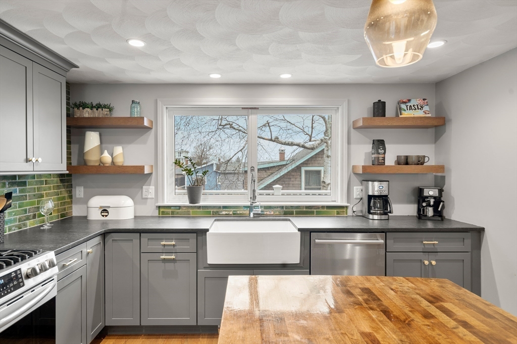 103 Wilson Road Nahant, MA 01908 - Photo 11 of 40 Gallery Image 11