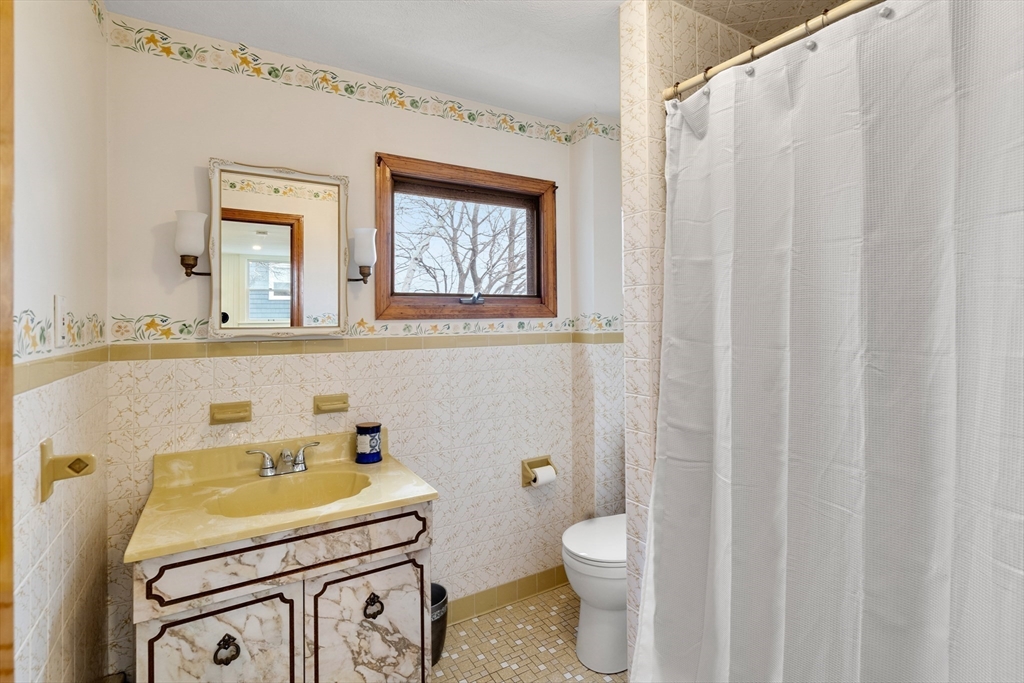 103 Wilson Road Nahant, MA 01908 - Photo 33 of 40 Gallery Image 33