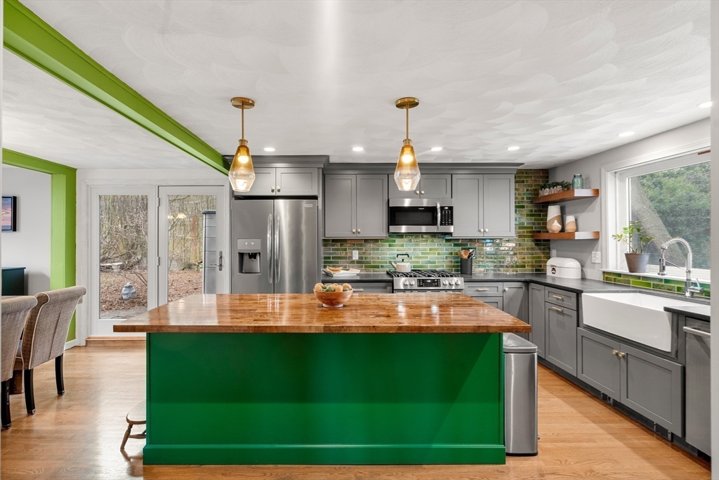 103 Wilson Road Nahant, MA 01908 - Photo 4 of 40 Gallery Image 4