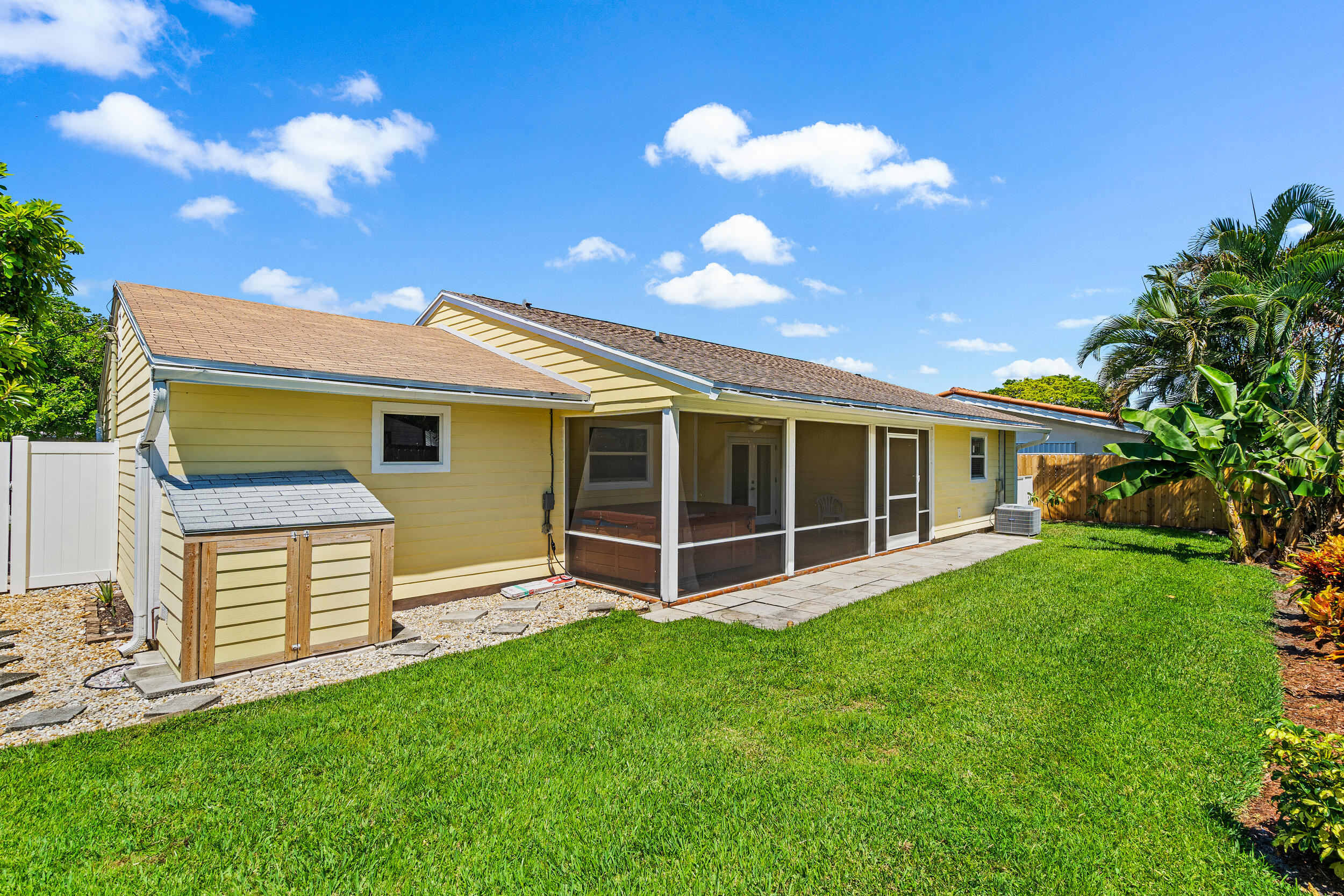 1890 Wheeler Road North Palm Beach, FL 33408 - Photo 19 of 23 Exterior Rear