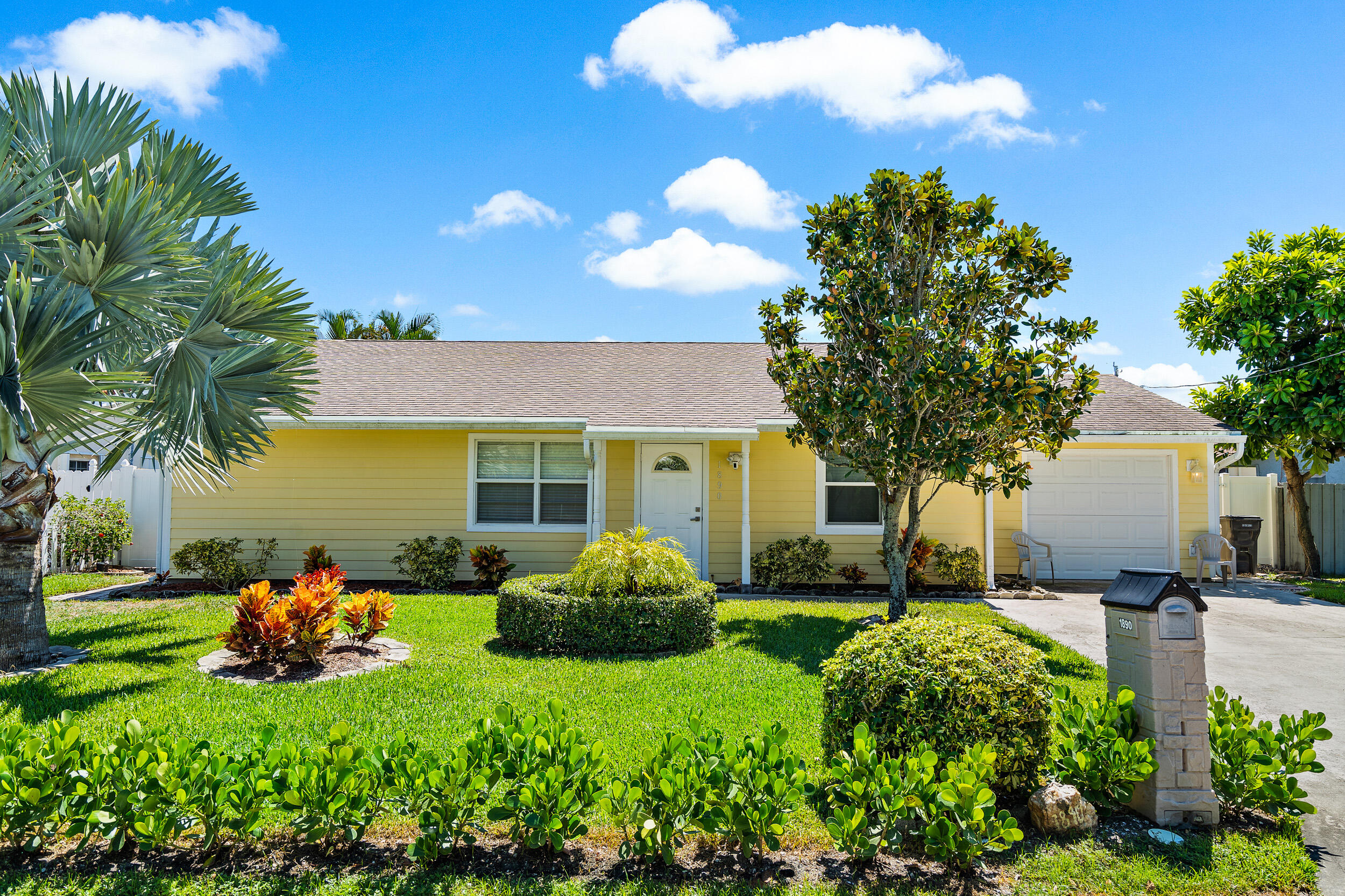 1890 Wheeler Road North Palm Beach, FL 33408 - Photo 2 of 23 Exterior Front 2