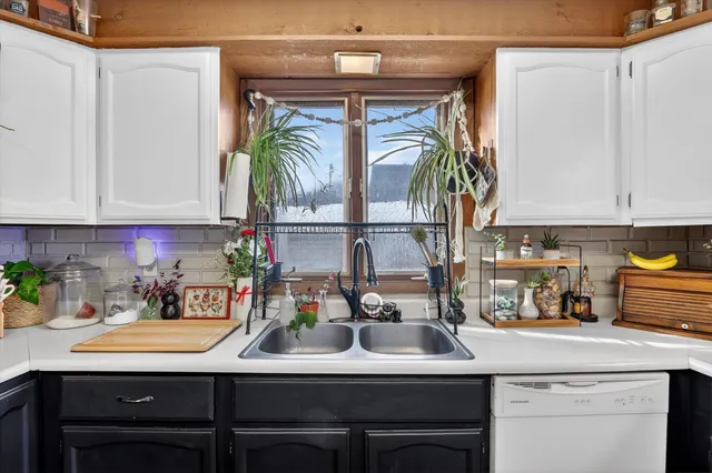 $214,900 | 1513 Carrington Street, Janesville, WI 53545