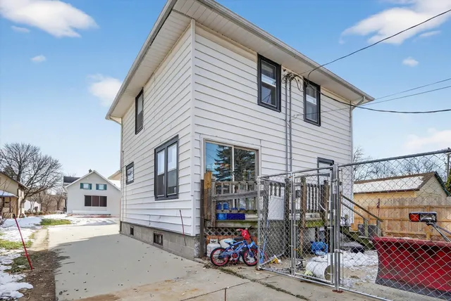 $214,900 | 1513 Carrington Street, Janesville, WI 53545