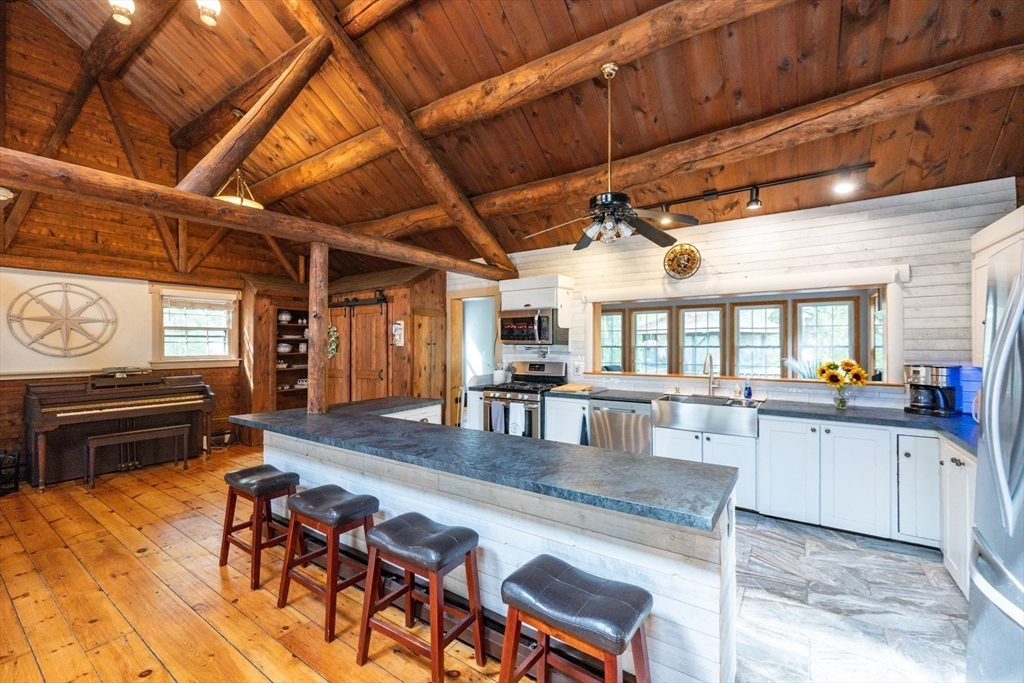 95 Howland Road Freetown, MA 02702 - Photo 14 of 33