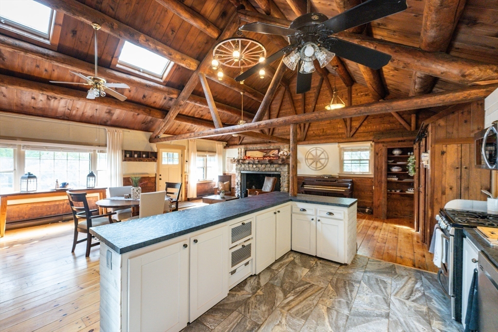 95 Howland Road Freetown, MA 02702 - Photo 16 of 33