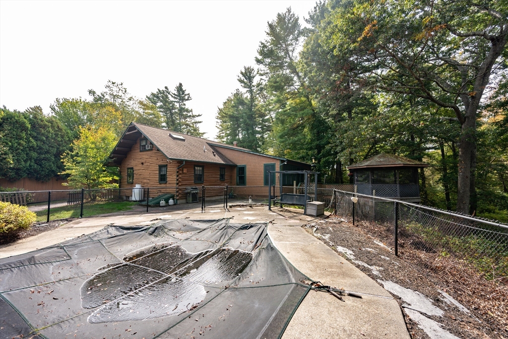 95 Howland Road Freetown, MA 02702 - Photo 7 of 33