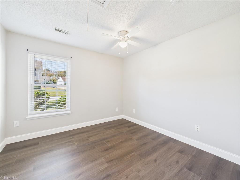 2126 Carlisle Way High Point, NC 27265 - Photo 14 of 28 Gallery Image 14