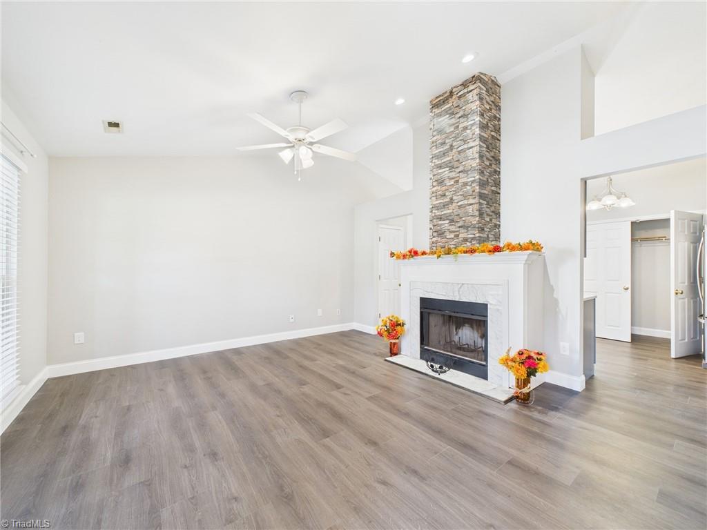 2126 Carlisle Way High Point, NC 27265 - Photo 3 of 28 Gallery Image 3