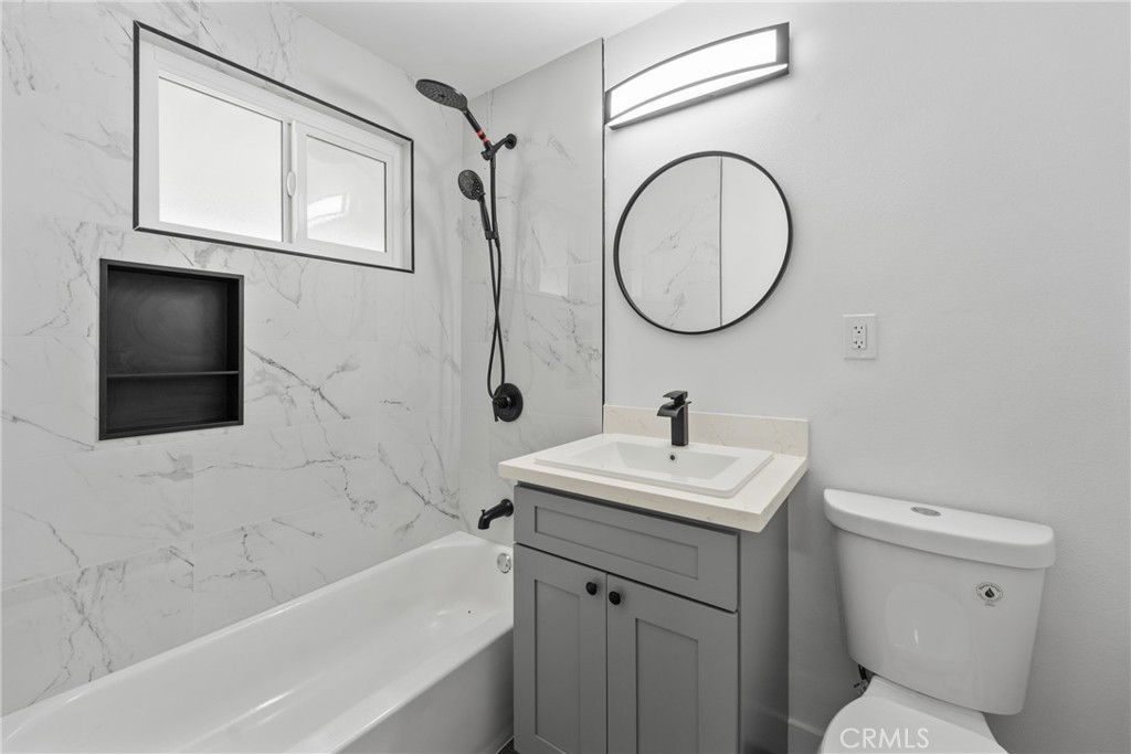 109 South Joyce Avenue Rialto, CA 92376 - Photo 22 of 40