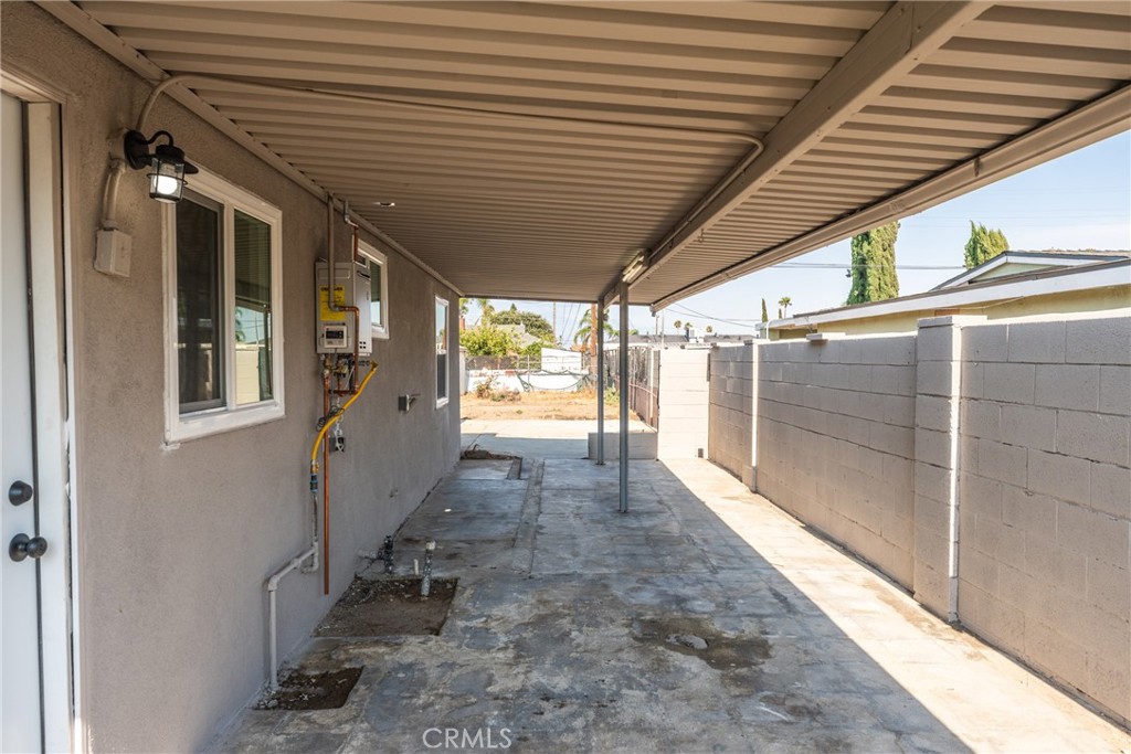 109 South Joyce Avenue Rialto, CA 92376 - Photo 37 of 40