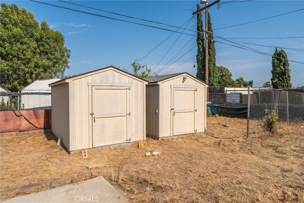 109 South Joyce Avenue Rialto, CA 92376 - Photo 38 of 40