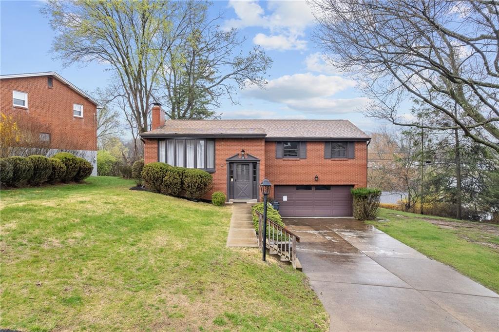 18 Rose Leaf Road Pittsburgh, PA 15220 - Photo 2 of 40 Welcome to 18 Rose Leaf Road in Scott Township