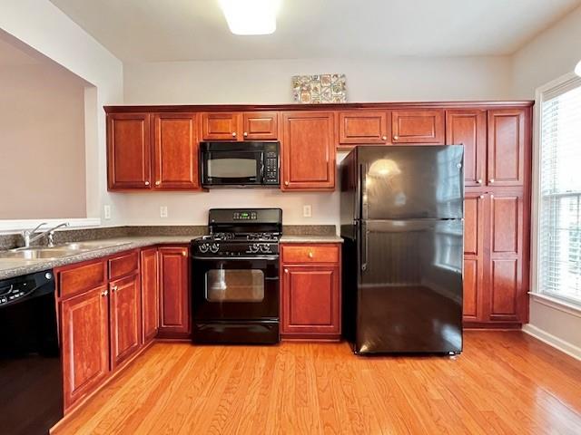 1369 Thornborough Drive Alpharetta, GA 30004 - Photo 3 of 15