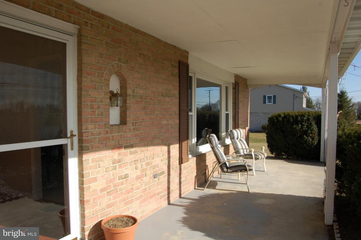 902 Rabbit Hill Road Lititz, PA 17543 - Photo 2 of 10