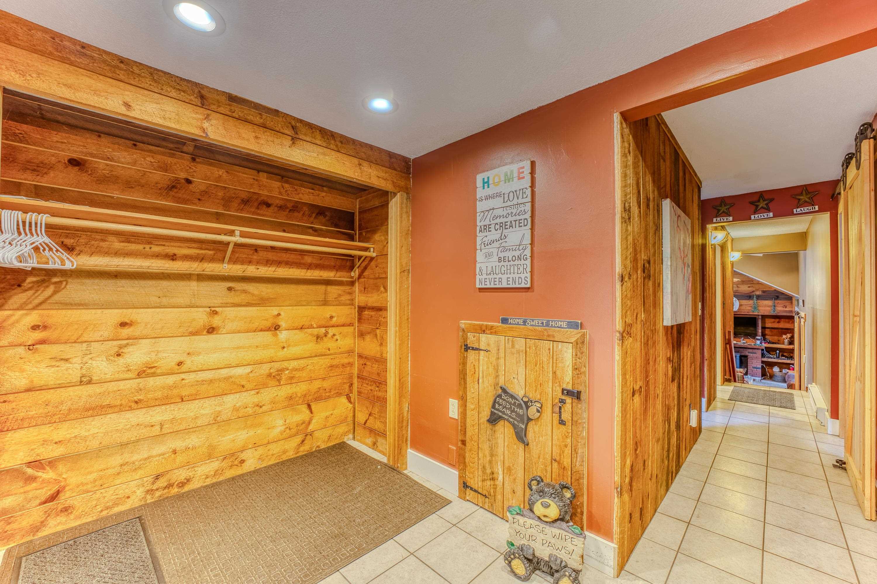 28 Condo Road, Unit 1 Campton, NH 03223 - Photo 4 of 19 Gallery Image 4