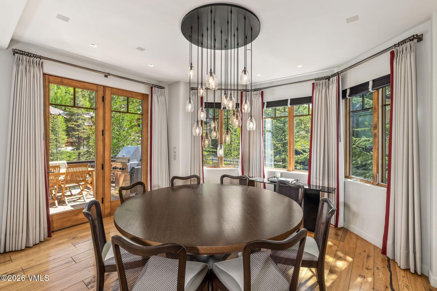 825 West Forest Road, Unit 3 Vail, CO 81657 - Photo 21 of 41 photo_online_021