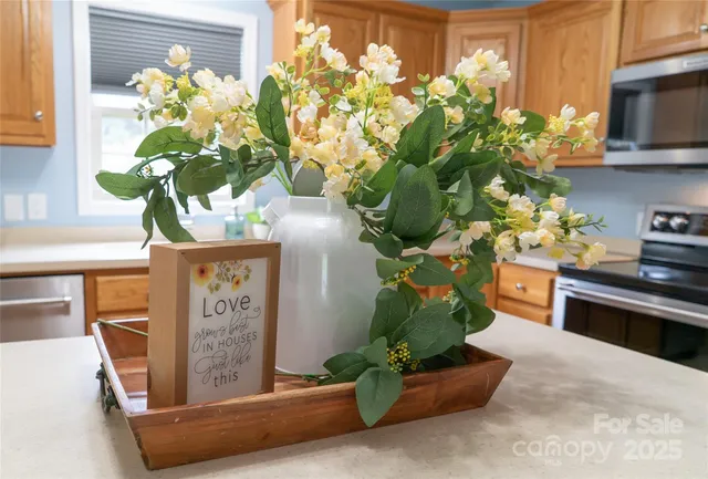 $475,000 | 5692 Marblestone Drive, Granite Falls, NC 28630