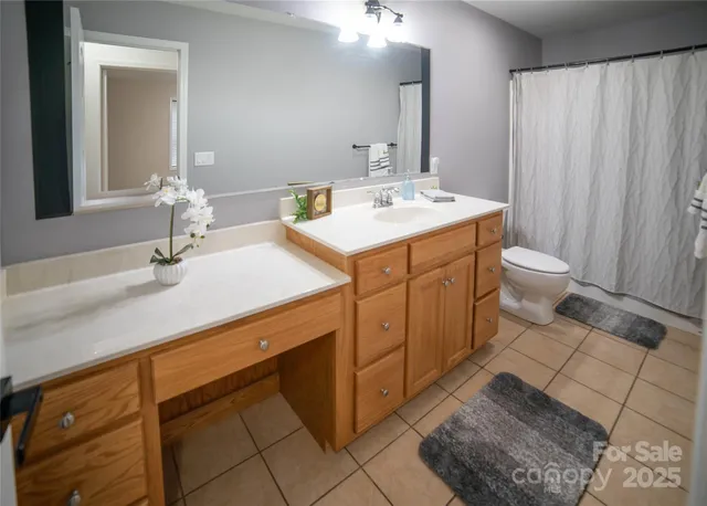 $475,000 | 5692 Marblestone Drive, Granite Falls, NC 28630