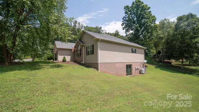 $475,000 | 5692 Marblestone Drive, Granite Falls, NC 28630