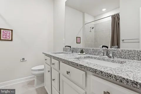 $688,000 | 12887 Sunrise Ridge Alley, Herndon, VA 20171
