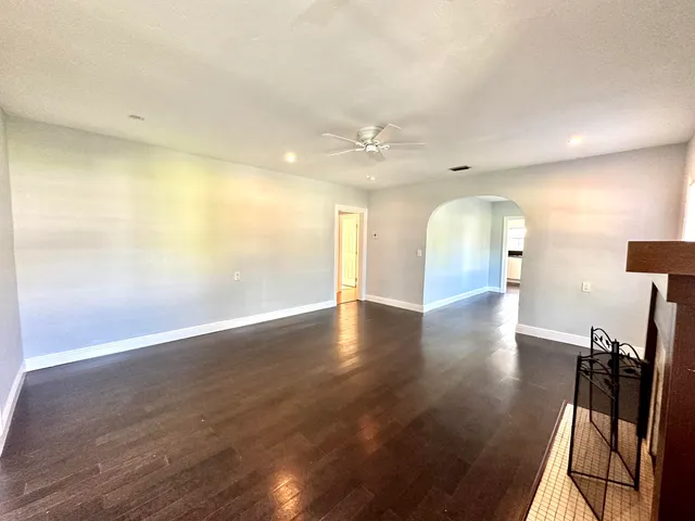 $2,450 | 101 South C Street, Unit 1, Lake Worth Beach, FL 33460