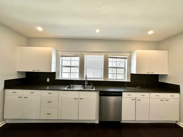 $2,450 | 101 South C Street, Unit 1, Lake Worth Beach, FL 33460