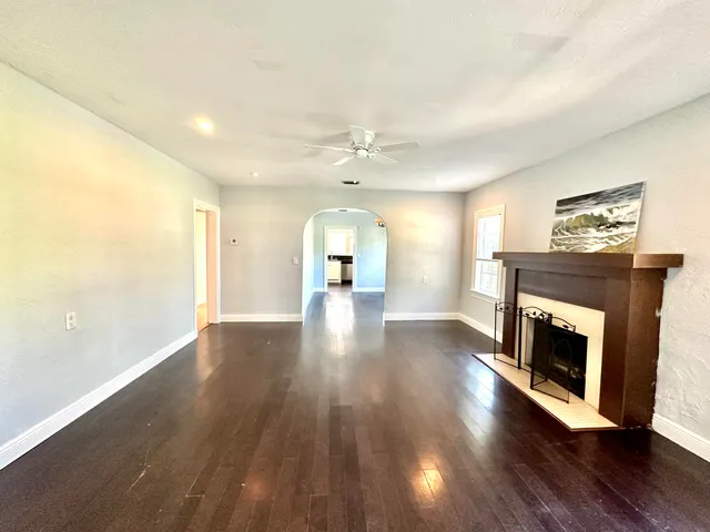 $2,450 | 101 South C Street, Unit 1, Lake Worth Beach, FL 33460