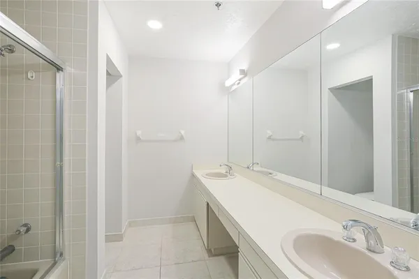 $4,500 | 988 Boulevard Of The Arts, Unit 115, Sarasota, FL 34236