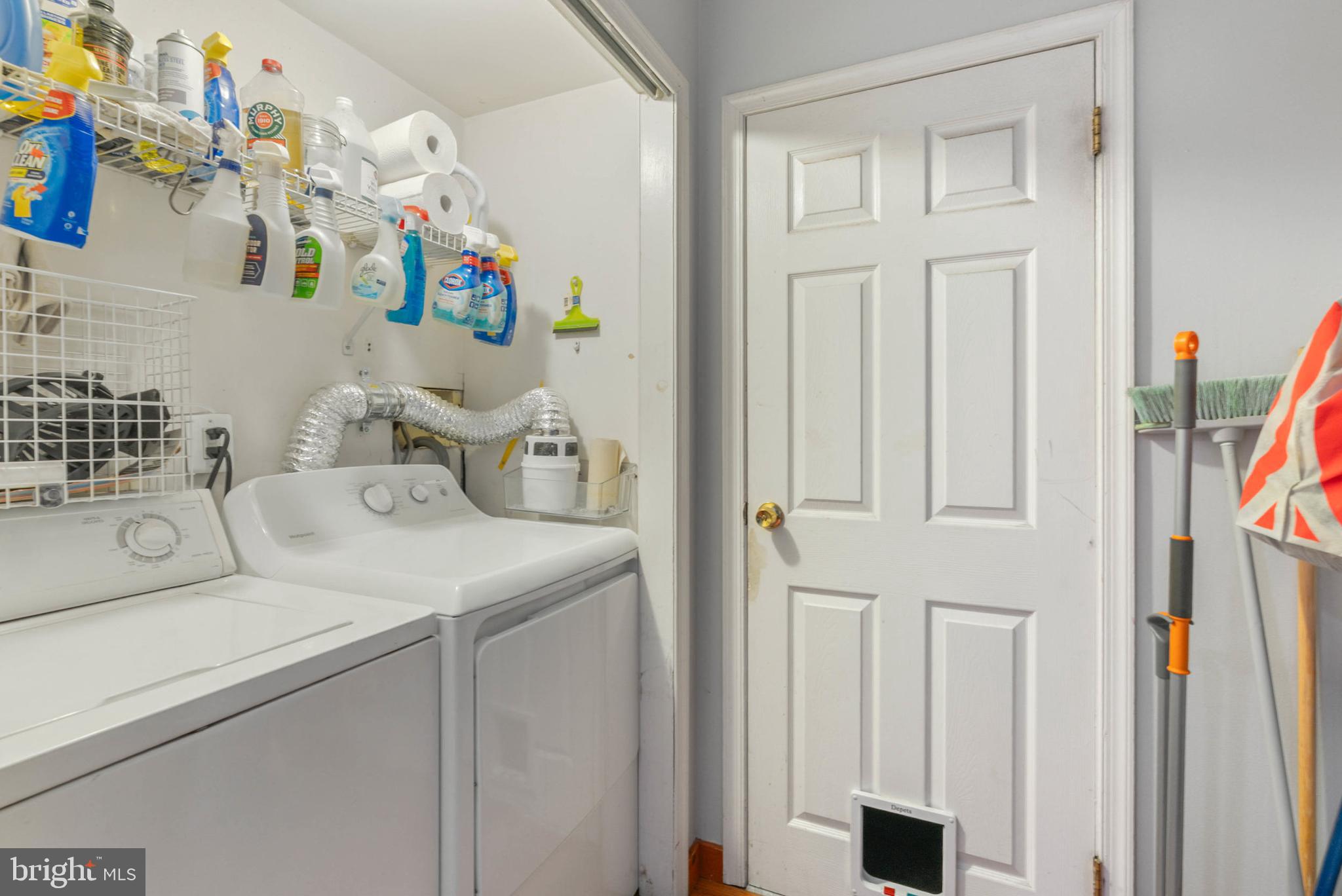 105 South 2nd Street Philadelphia, PA 19106 - Photo 37 of 54 a utility room with dryer and washer