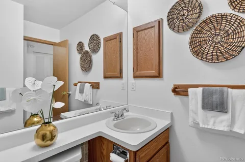 $330,000 | 6822 South Independence Street, Littleton, CO 80128