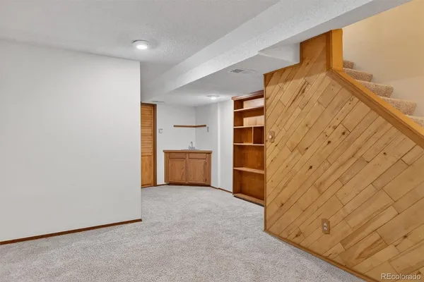 a view of walk in closet