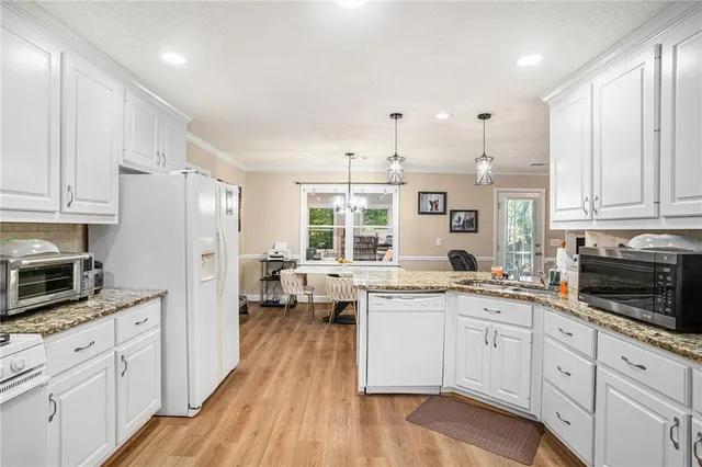 $335,000 | 40 Wentworth Drive, Oxford, GA 30054