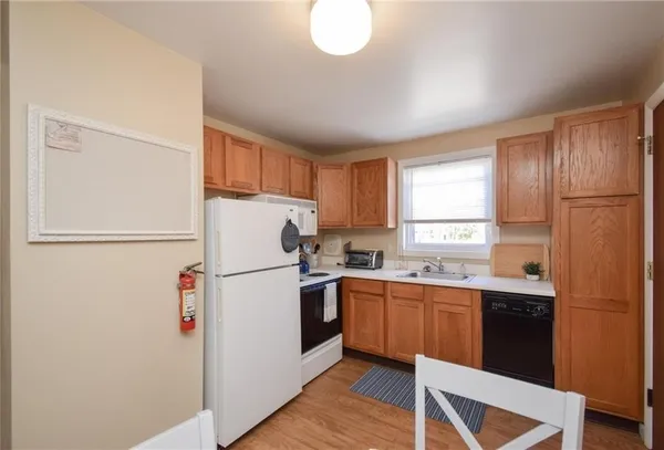 $2,500 | 70 Carroll Avenue, Unit 509, Newport, RI 02840