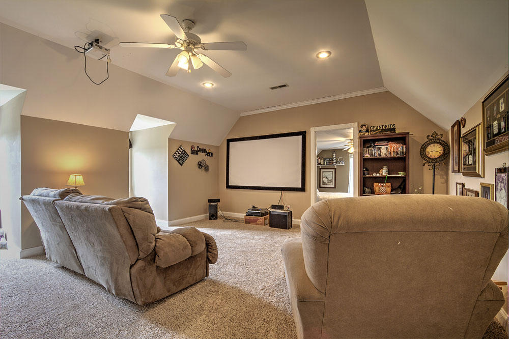 2935 Niles Ferry Road Vonore, TN 37885 - Photo 8 of 34 IMG_6789LR