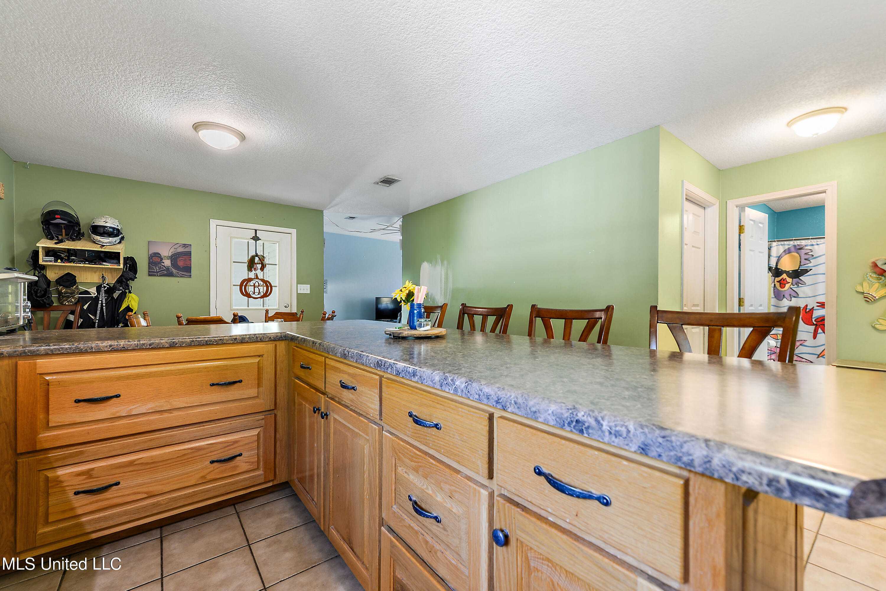 Russell property (1)