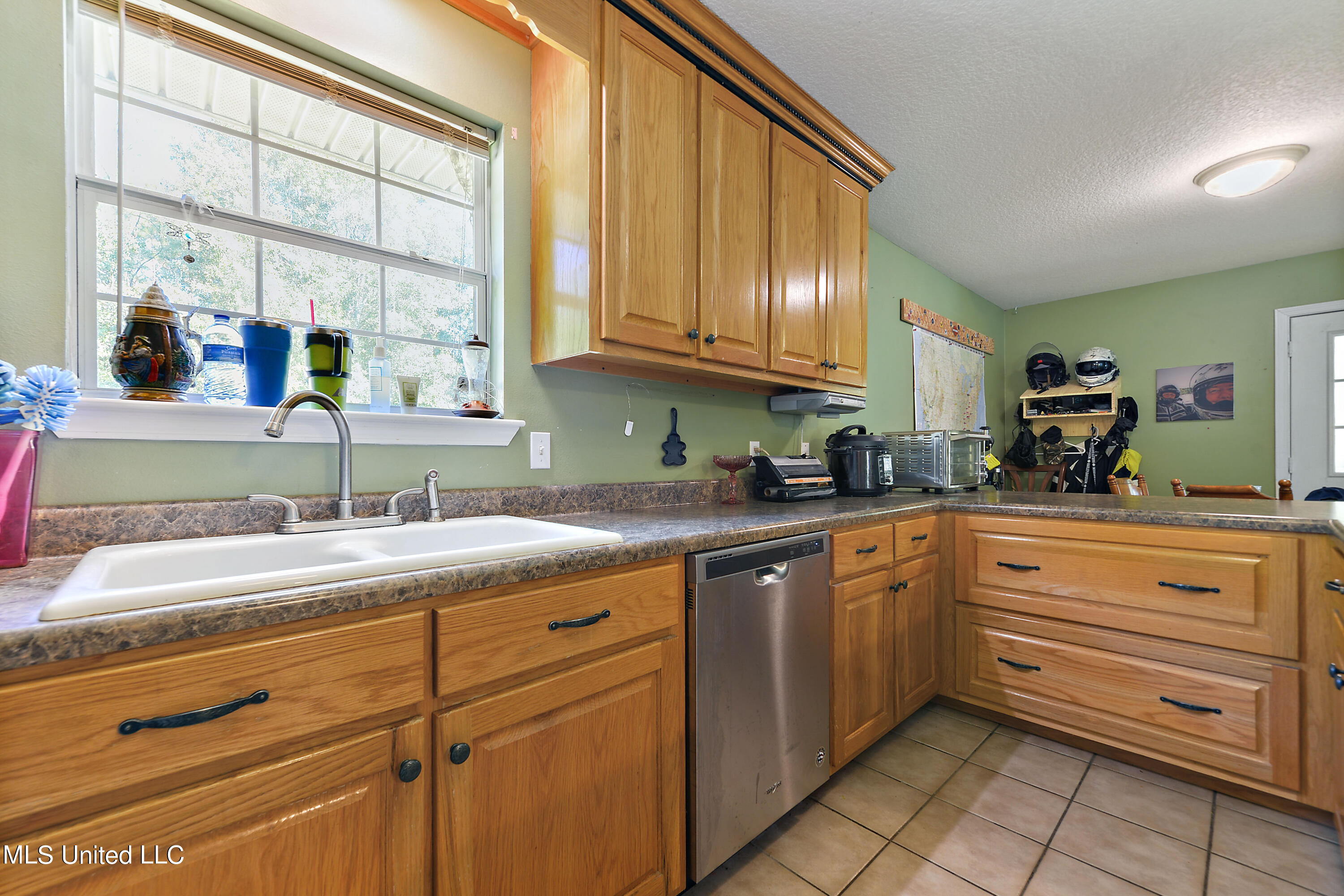 Russell property (10)