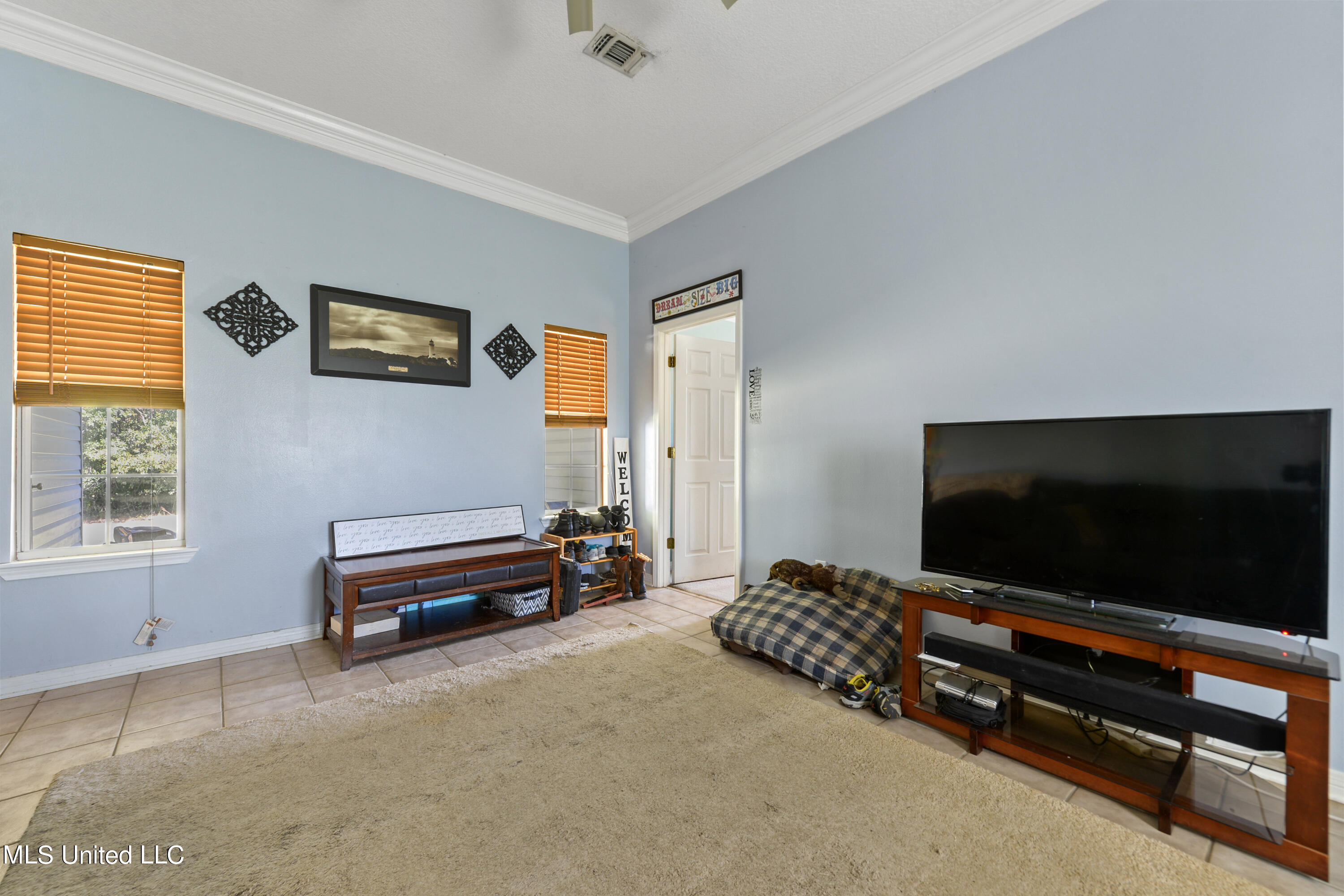 Russell property (5)