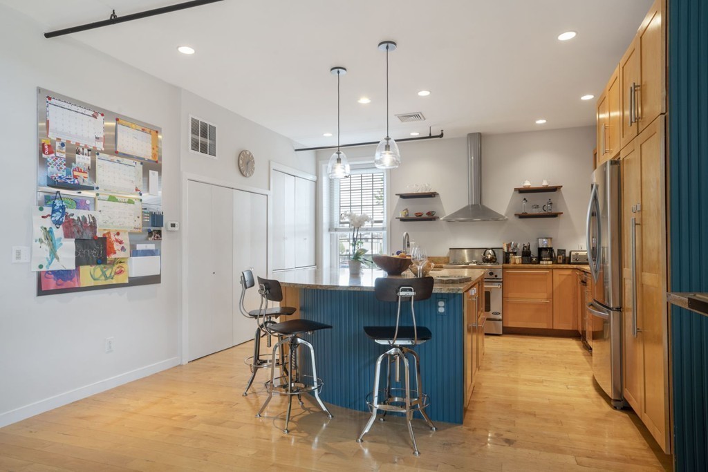 8 Newcomb Street, Unit 5 Boston, MA 02118 - Photo 9 of 30