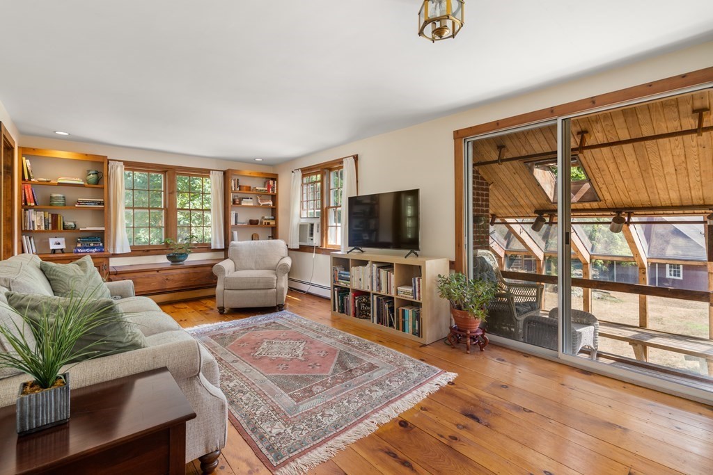 28 Farm Road Sherborn, MA 01770 - Photo 18 of 37