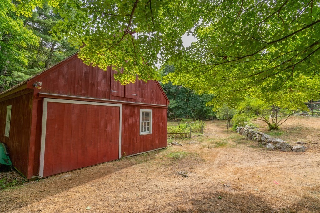 28 Farm Road Sherborn, MA 01770 - Photo 2 of 37