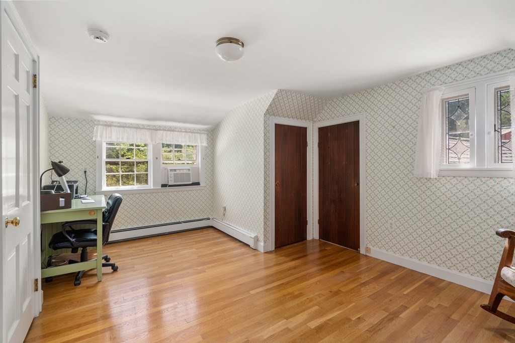 28 Farm Road Sherborn, MA 01770 - Photo 22 of 37