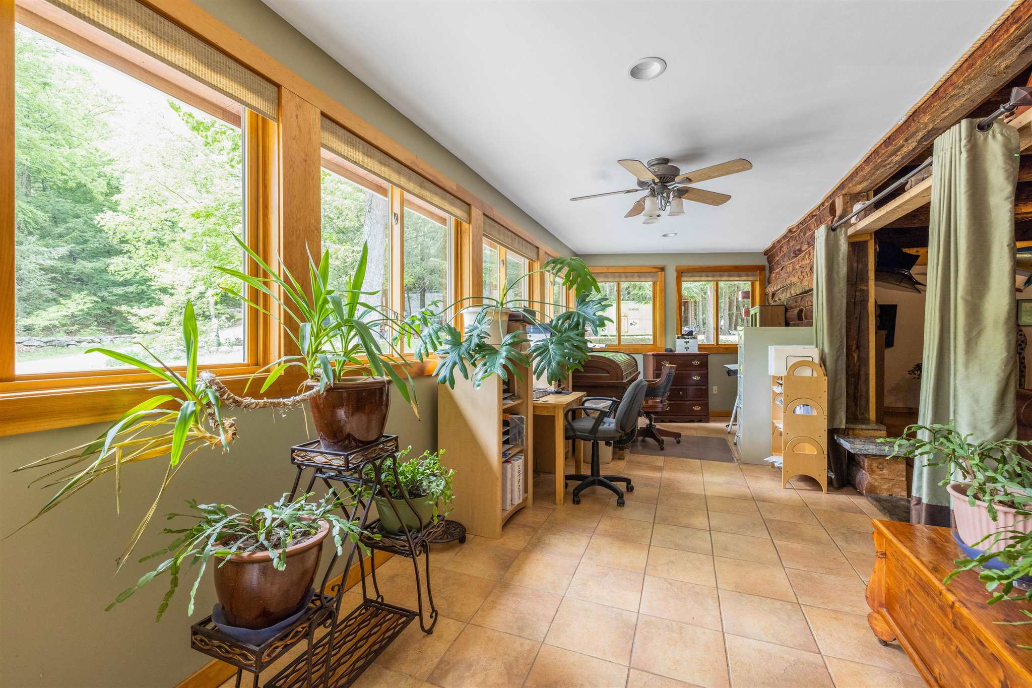 97 Hackett Hill Road Hooksett, NH 03106 - Photo 4 of 40