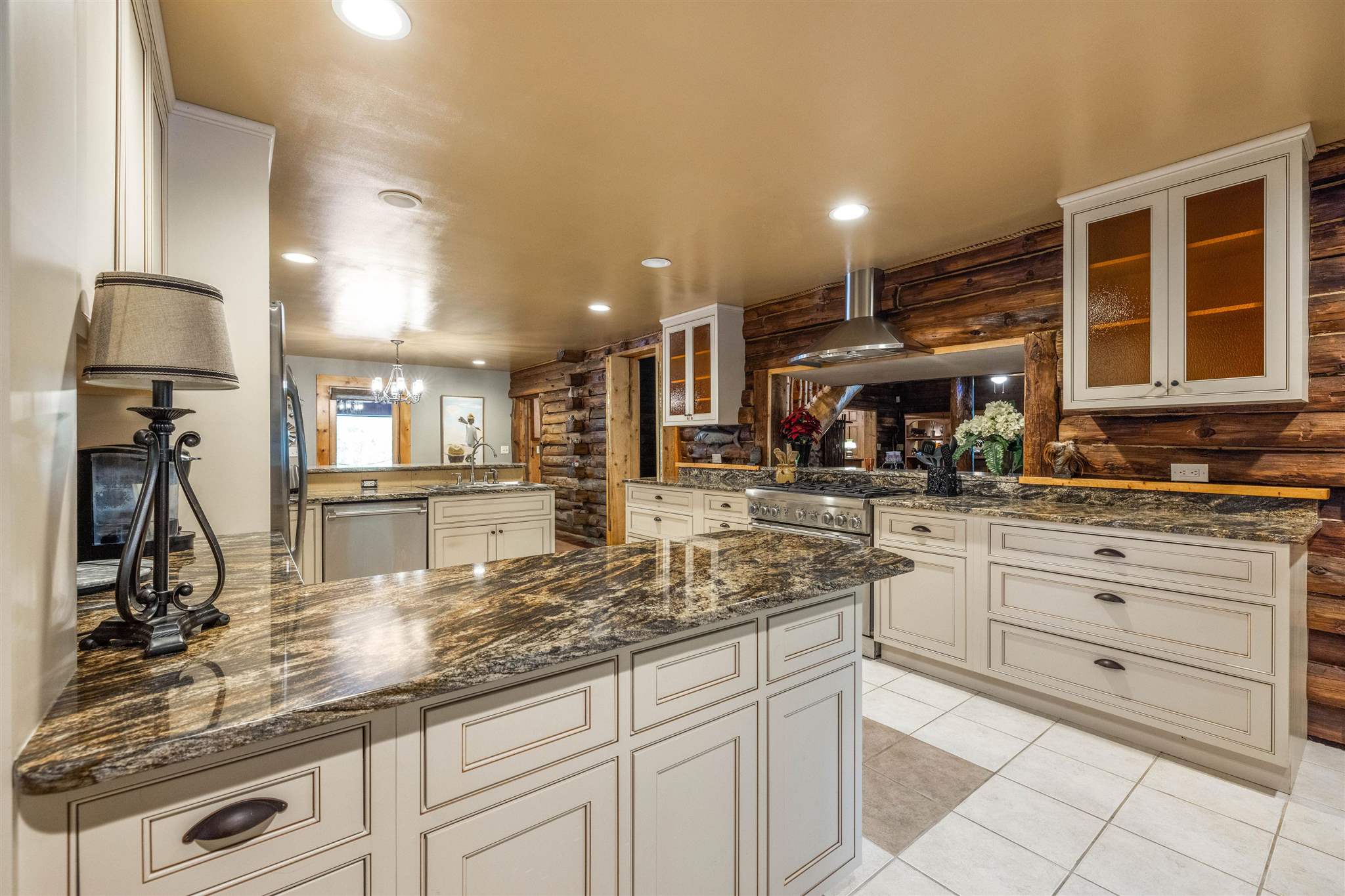 97 Hackett Hill Road Hooksett, NH 03106 - Photo 5 of 40